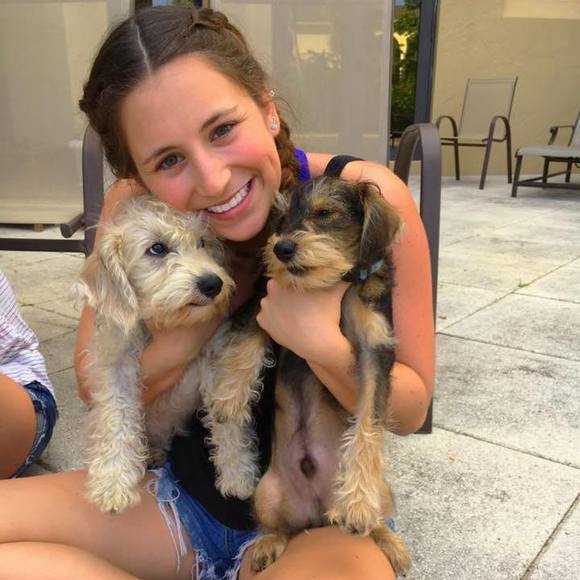 Meet your Posher, Jessica - Picture 1 of 1